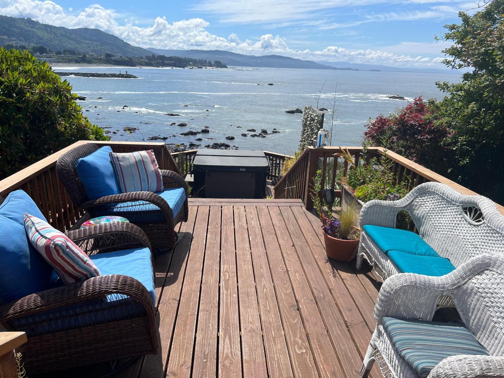 Mermaid'S Muse Bed And Breakfast Brookings Exterior photo
